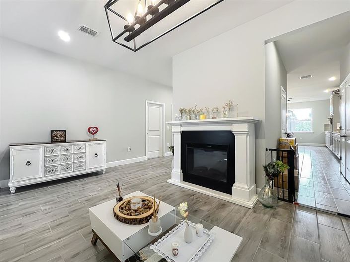 Image No.10-5 Bed Property for sale