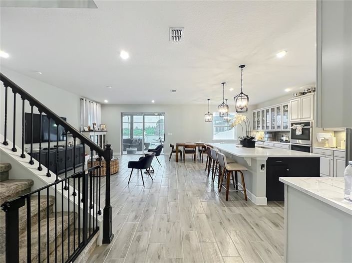 Image No.11-5 Bed Property for sale