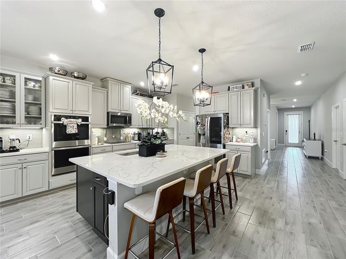 Image No.18-5 Bed Property for sale