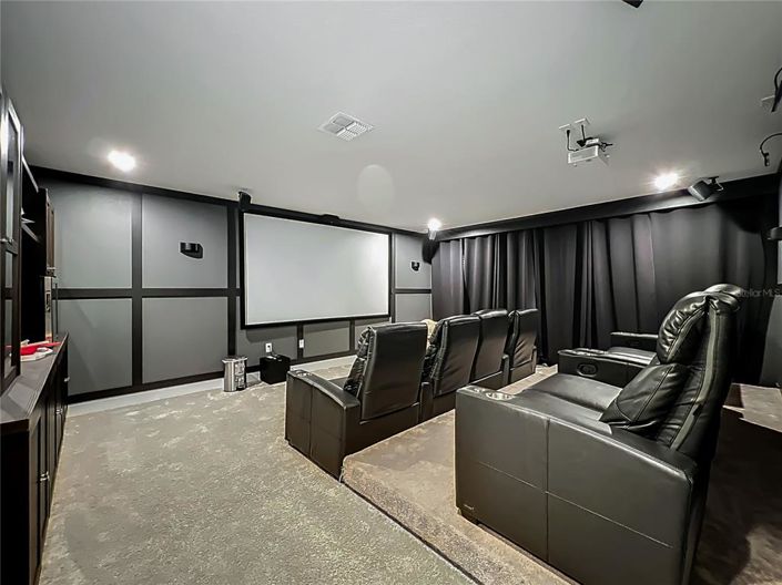 Image No.34-5 Bed Property for sale