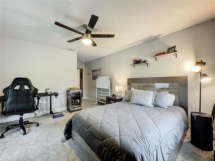 Image No.38-5 Bed Property for sale