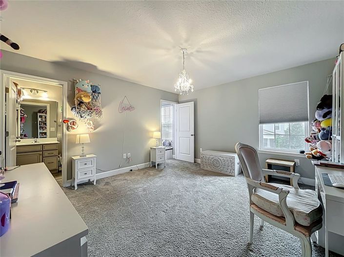 Image No.41-5 Bed Property for sale