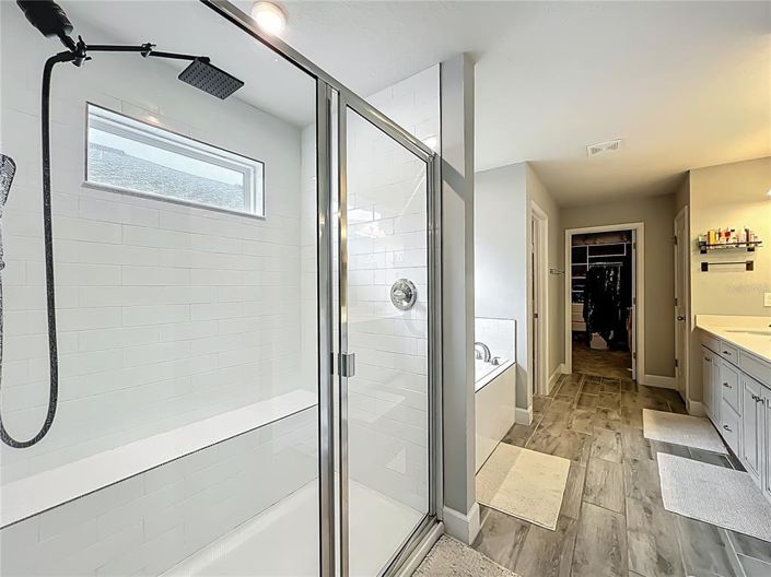 Image No.47-5 Bed Property for sale