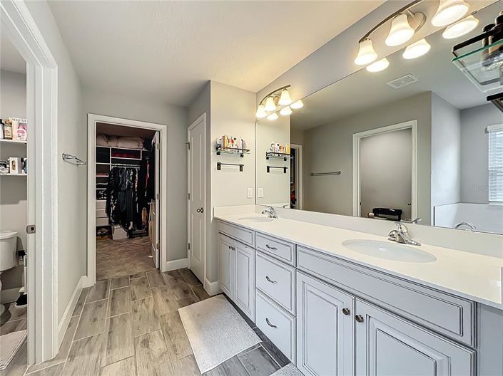 Image No.49-5 Bed Property for sale