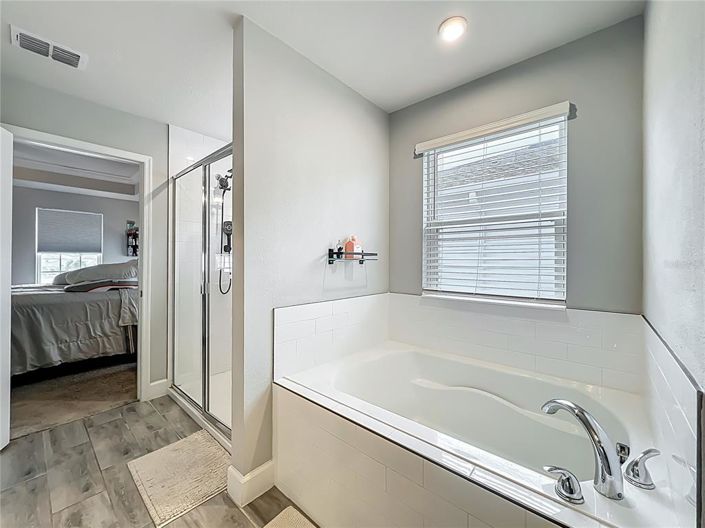 Image No.51-5 Bed Property for sale