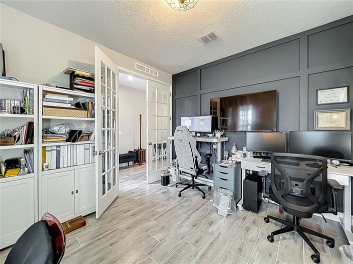 Image No.7-5 Bed Property for sale