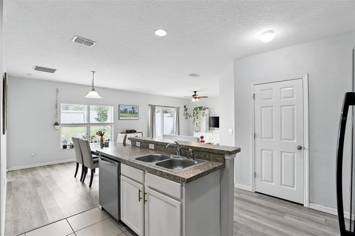 Image No.14-Propriété de 4 chambres à vendre à Davenport