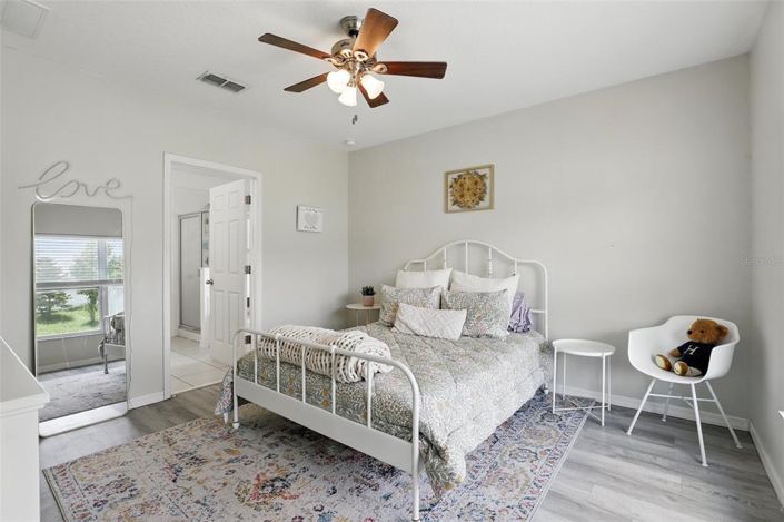 Image No.16-Propriété de 4 chambres à vendre à Davenport