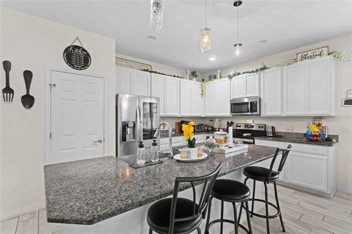 Image No.11-3 Bed Property for sale