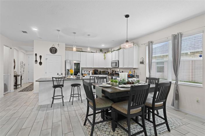 Image No.8-3 Bed Property for sale