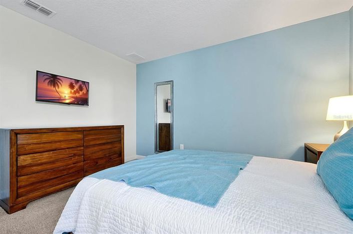 Image No.45-8 Bed Property for sale