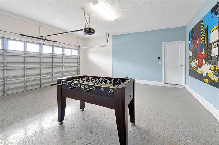 Image No.54-8 Bed Property for sale