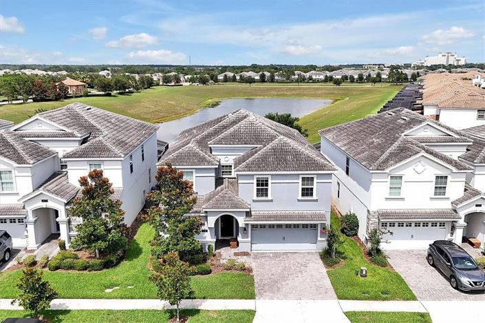 Image No.56-8 Bed Property for sale