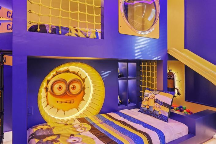 Image No.42-5 Bed Townhouse for sale