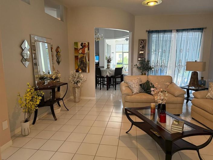 Image No.5-4 Bed Property for sale