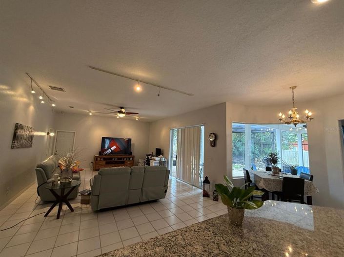 Image No.8-4 Bed Property for sale