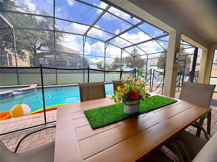 Image No.32-6 Bed Property for sale