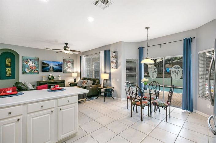 Image No.7-6 Bed Property for sale