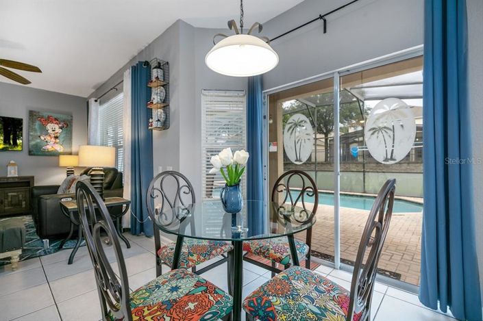 Image No.8-6 Bed Property for sale