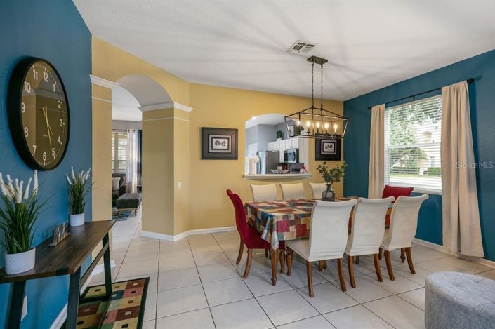 Image No.9-6 Bed Property for sale