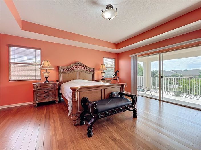 Image No.23-6 Bed Property for sale