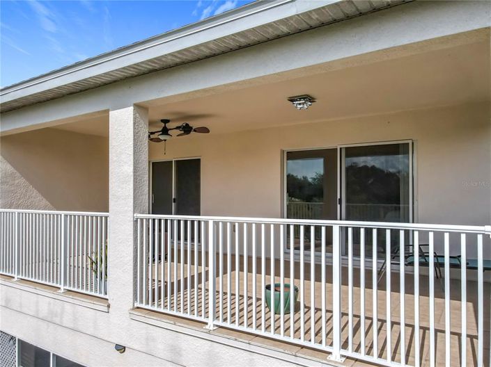 Image No.5-6 Bed Property for sale