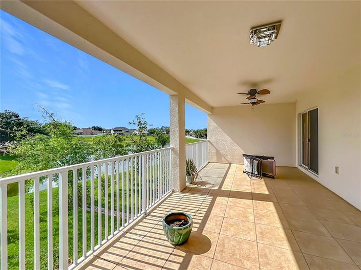 Image No.6-6 Bed Property for sale