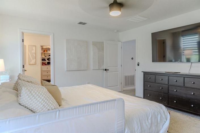 Image No.19-5 Bed Property for sale