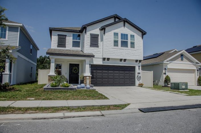 Image No.2-5 Bed Property for sale