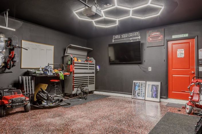 Image No.37-5 Bed Property for sale