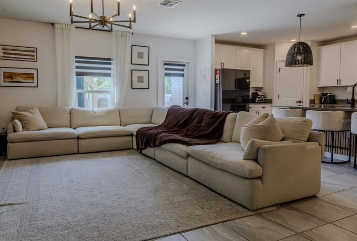 Image No.5-5 Bed Property for sale