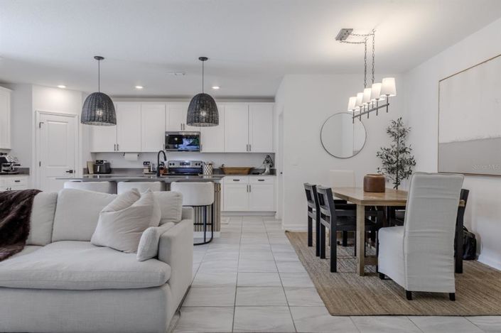 Image No.7-5 Bed Property for sale