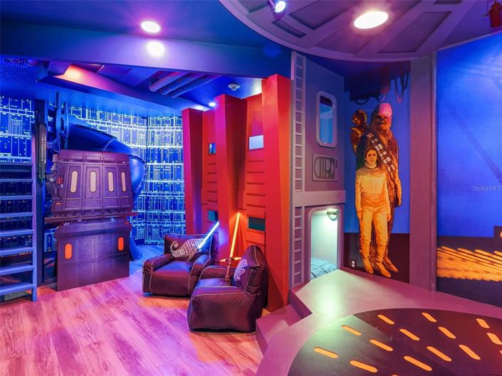 Image No.50-9 Bed Property for sale