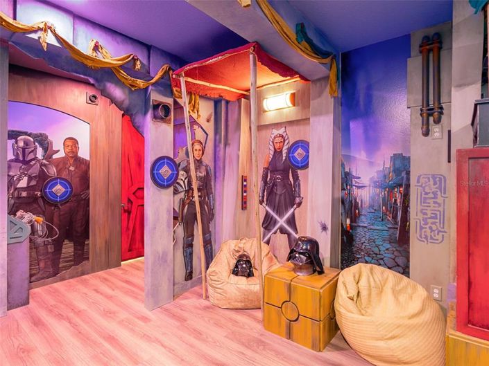 Image No.51-9 Bed Property for sale