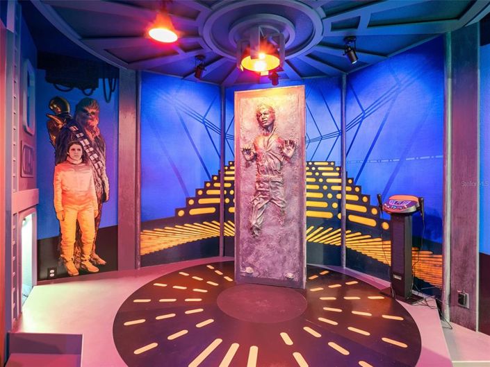 Image No.52-9 Bed Property for sale