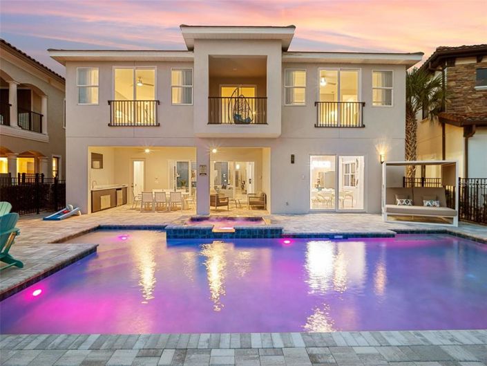 Image No.65-9 Bed Property for sale