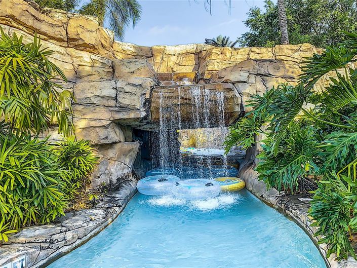 Image No.76-9 Bed Property for sale