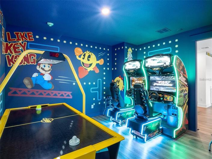 Image No.9-9 Bed Property for sale