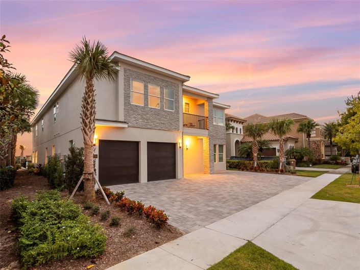 Image No.91-9 Bed Property for sale