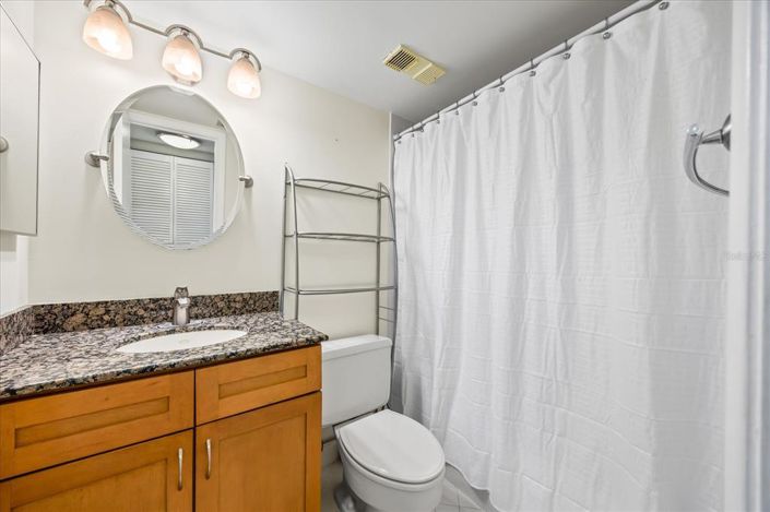 Image No.20-2 Bed Property for sale