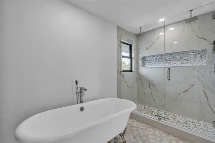 Image No.18-4 Bed Property for sale