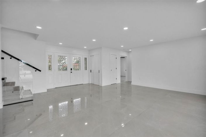 Image No.24-4 Bed Property for sale