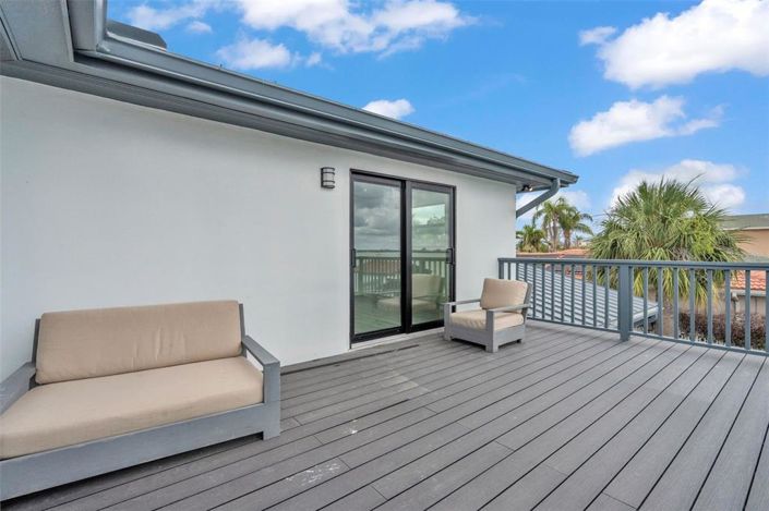 Image No.26-4 Bed Property for sale