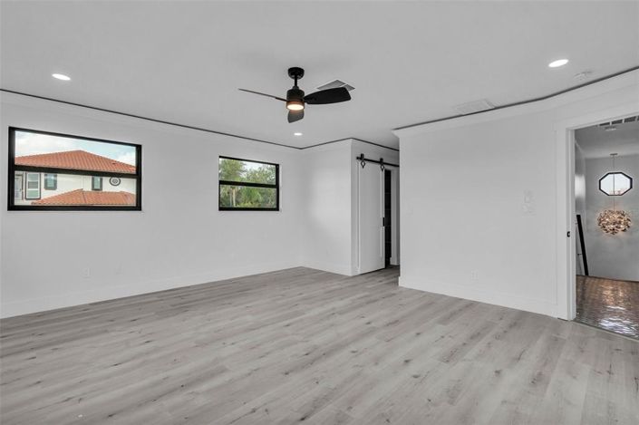 Image No.36-4 Bed Property for sale