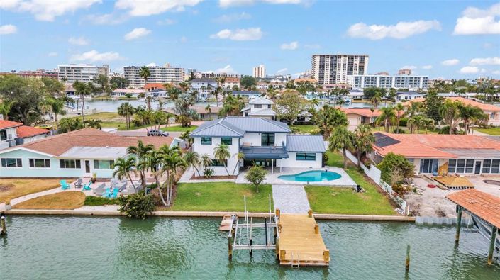 Image No.5-4 Bed Property for sale