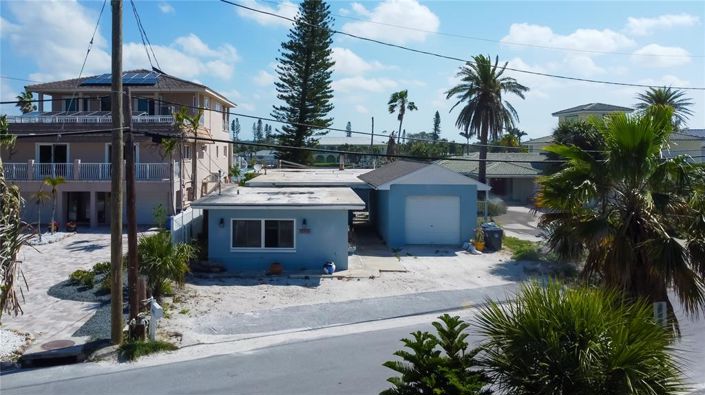 Image No.2-Propriété de 4 chambres à vendre à Treasure Island