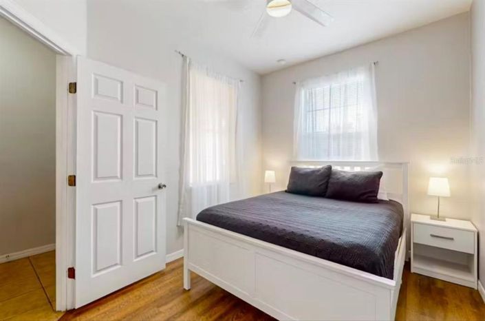 Image No.10-3 Bed Townhouse for sale