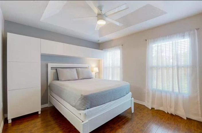 Image No.11-3 Bed Townhouse for sale