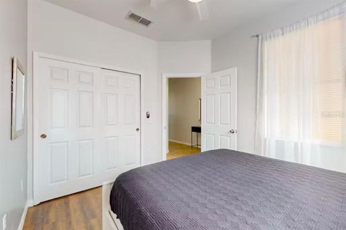 Image No.12-3 Bed Townhouse for sale