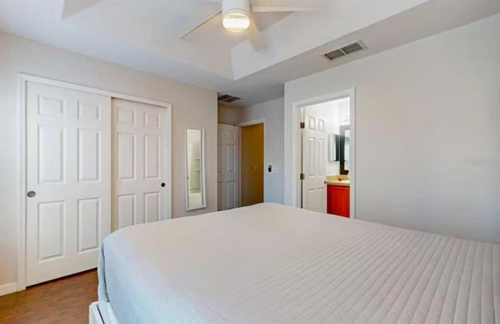 Image No.16-3 Bed Townhouse for sale